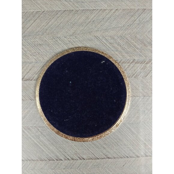 Set Of 4 Vintage Japan Brass Enamel Poinsettia Coasters 4" Velvet Back Christmas - Picture 4 of 7